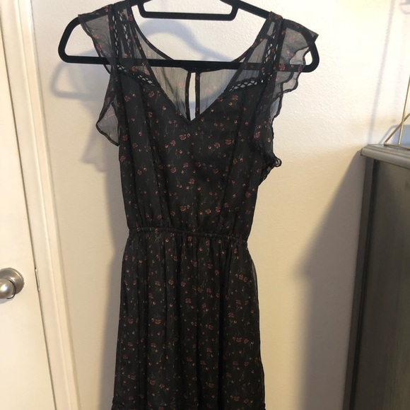 BB Dakota Dress - Picture 2 of 7